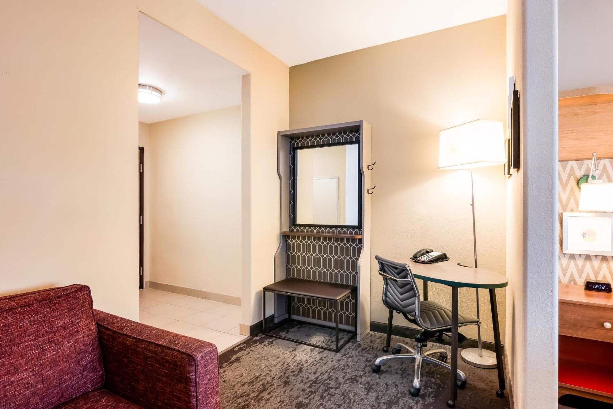 Standard King Room,1555847143:JPEG